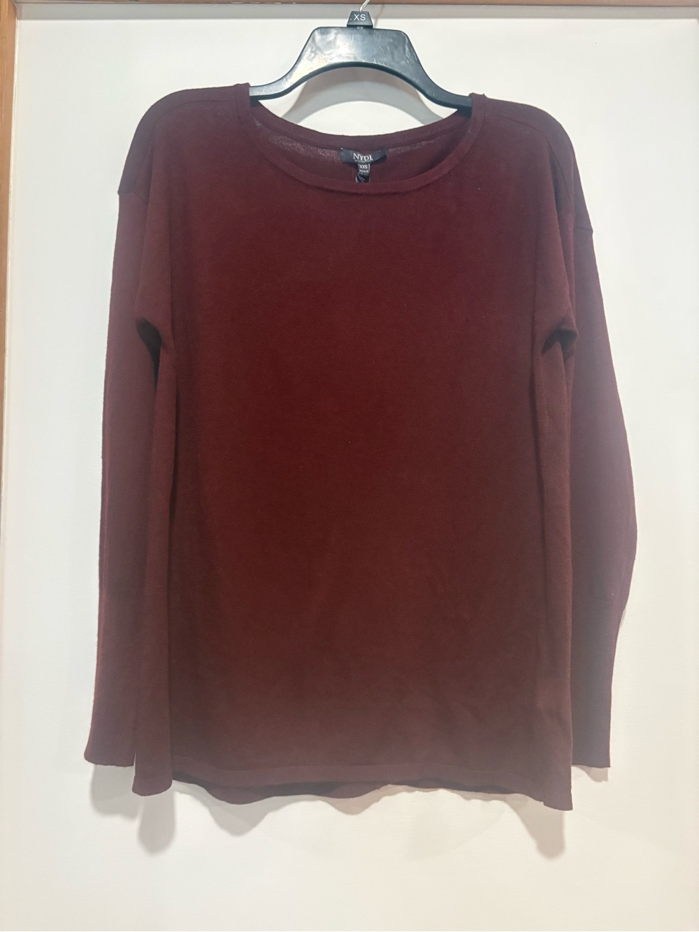 NWT Women’s Long Sleeve Crewneck Sweater - Maroon
